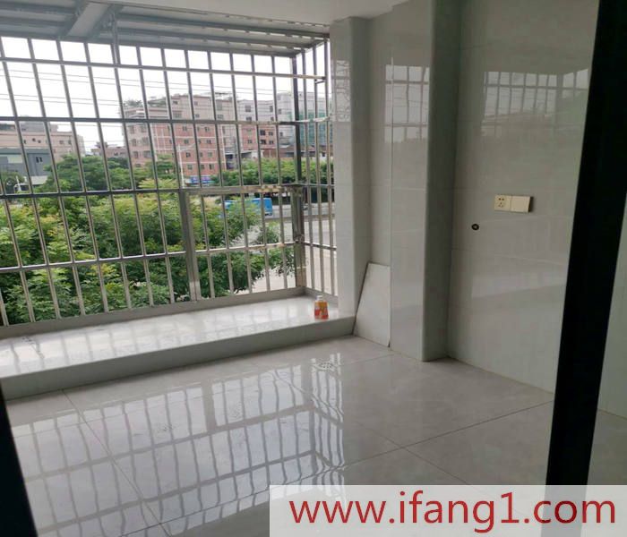 <a href=/dalingshan/ target=_blank class=infotextkey>大嶺山小產權房</a>買賣信息網